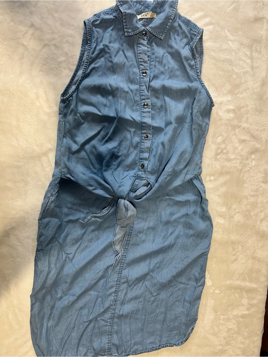 Dex Dresses & Skirts - Dex Light Blue Sleeveless Chambray Button-Front Tie Dress